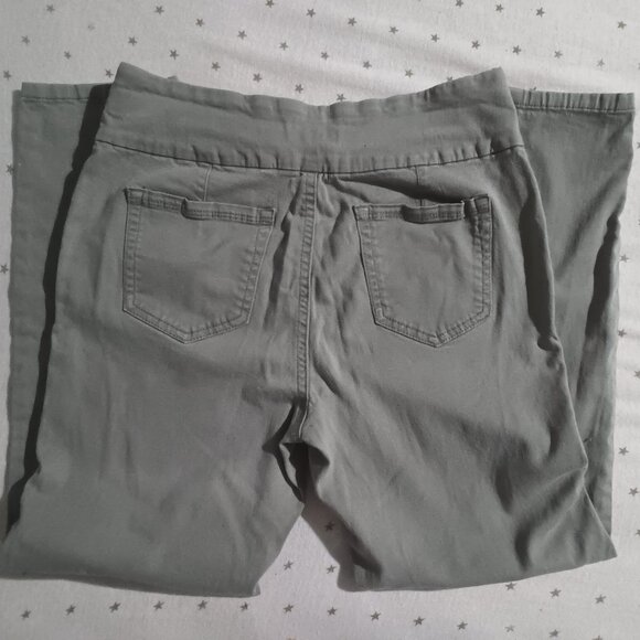 Charter Club Cambridge Skinny Ankle pull on Jeans Size 6 - Picture 4 of 5